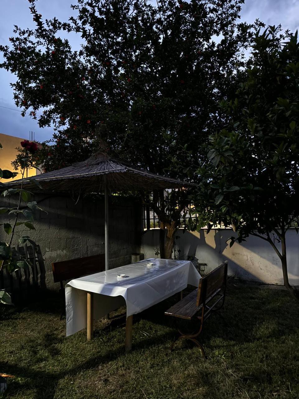 Melas Villa Durrës Exterior foto